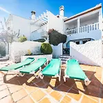 105 - Duplex With Views,