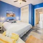 105 - Duplex With Views,