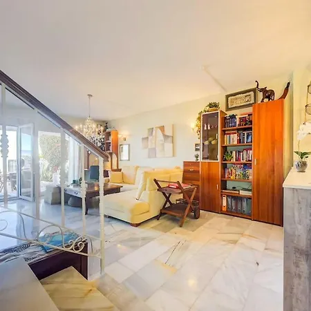 Apartament 105 - Duplex With Views, Benalmádena