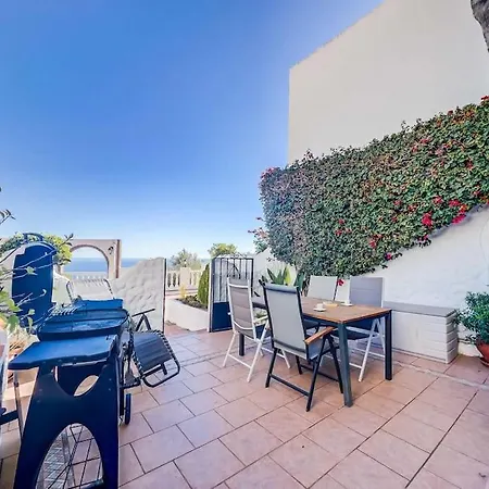 105 - Duplex With Views, *